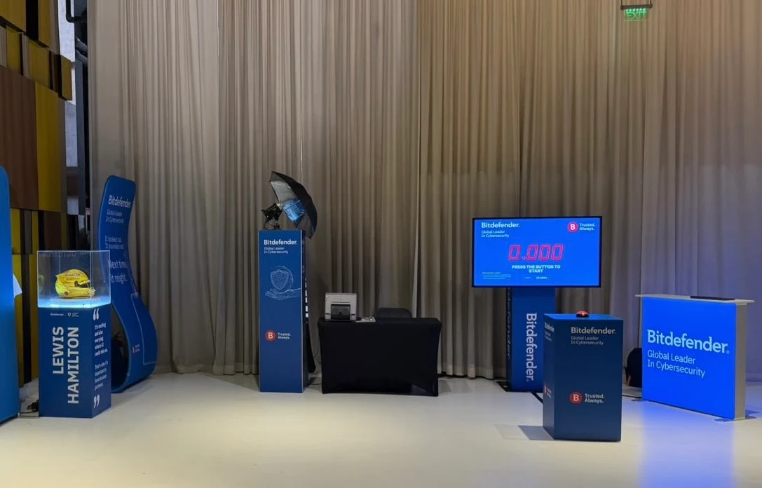 Activarea Bitdefender cu photobooth, joc de precizie și decor personalizat
