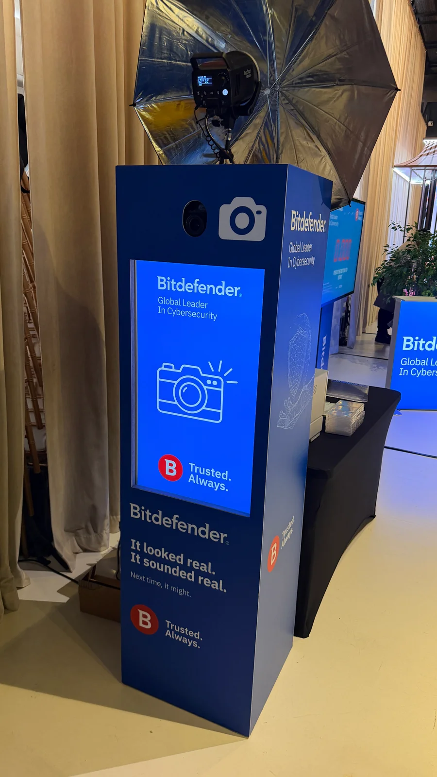 AI Photobooth personalizat Bitdefender