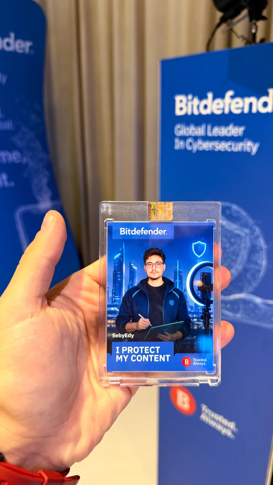 Trading Card personalizat cu portret AI și numele participantului